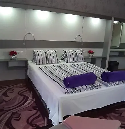Lila Haz Appartement Harkány Buitenkant foto